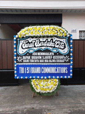 Papan Bunga Duka di Kaur Tengah
